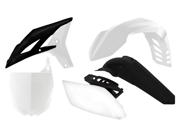 Kit plastique 5 p blanc-noir